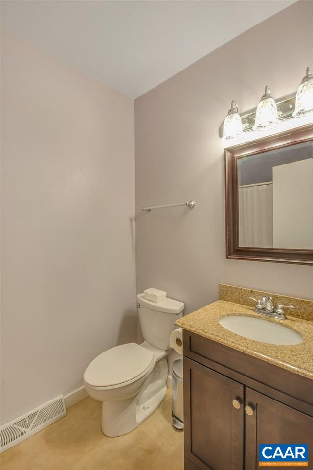 1254 Chatham Ridge Charlottesville, VA 22901 - Photo 22 of 31 Gallery Image 22