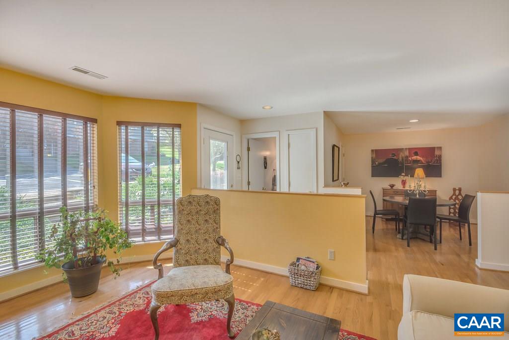 1254 Chatham Ridge Charlottesville, VA 22901 - Photo 4 of 31 Gallery Image 4