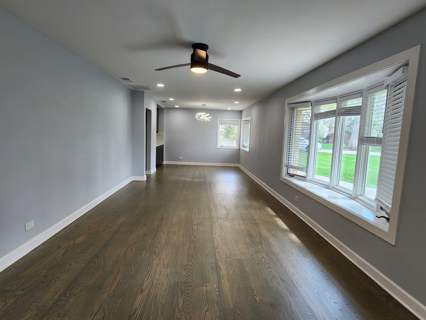 88 Gromer Road Elgin, IL 60120 - Photo 11 of 58