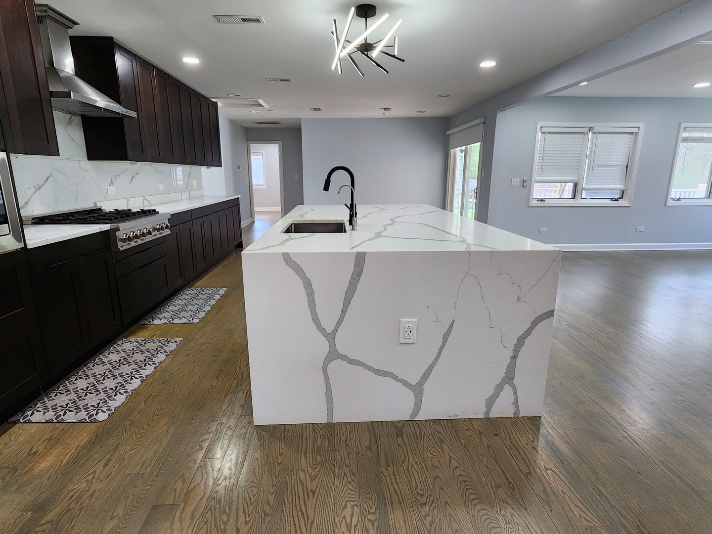 88 Gromer Road Elgin, IL 60120 - Photo 14 of 58