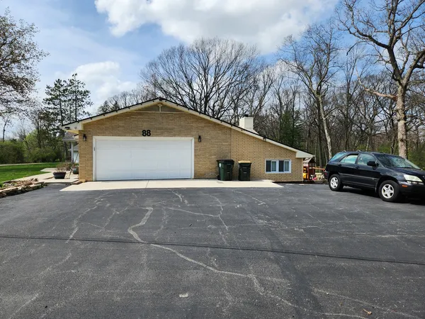 $699,900 | 88 Gromer Road, Elgin, IL 60120