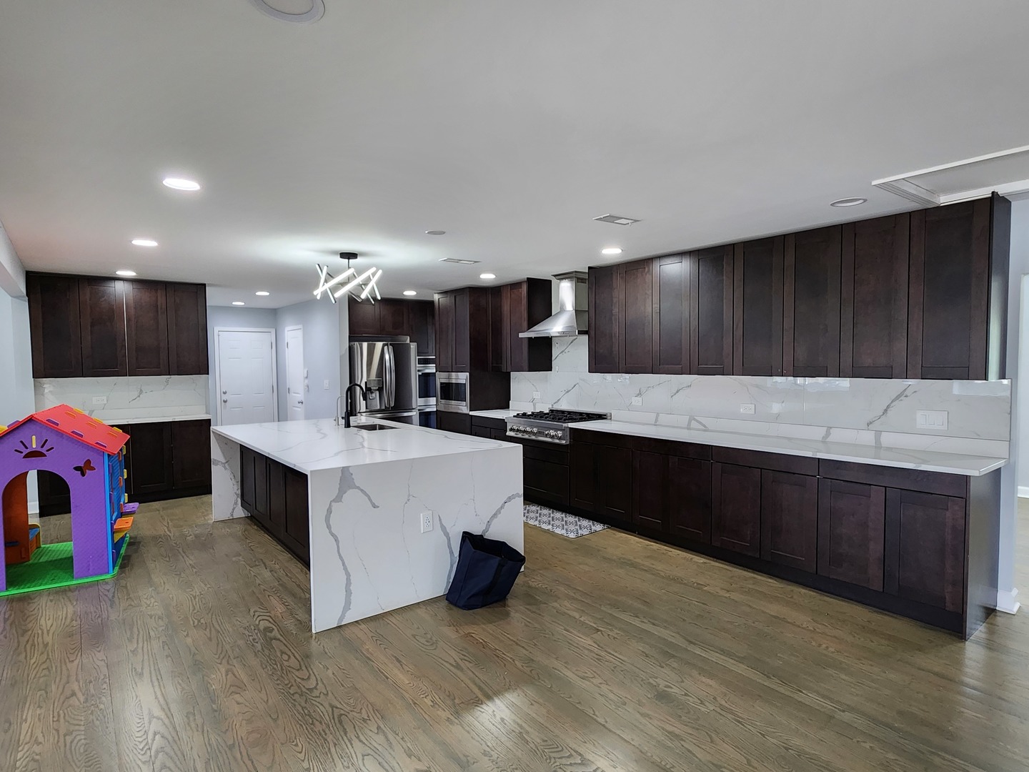 88 Gromer Road Elgin, IL 60120 - Photo 5 of 58