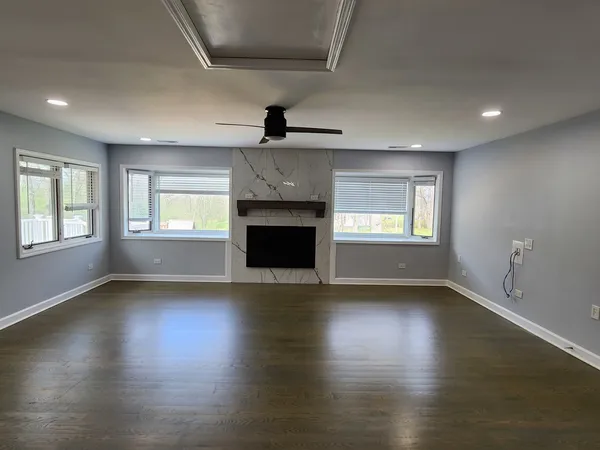 $699,900 | 88 Gromer Road, Elgin, IL 60120