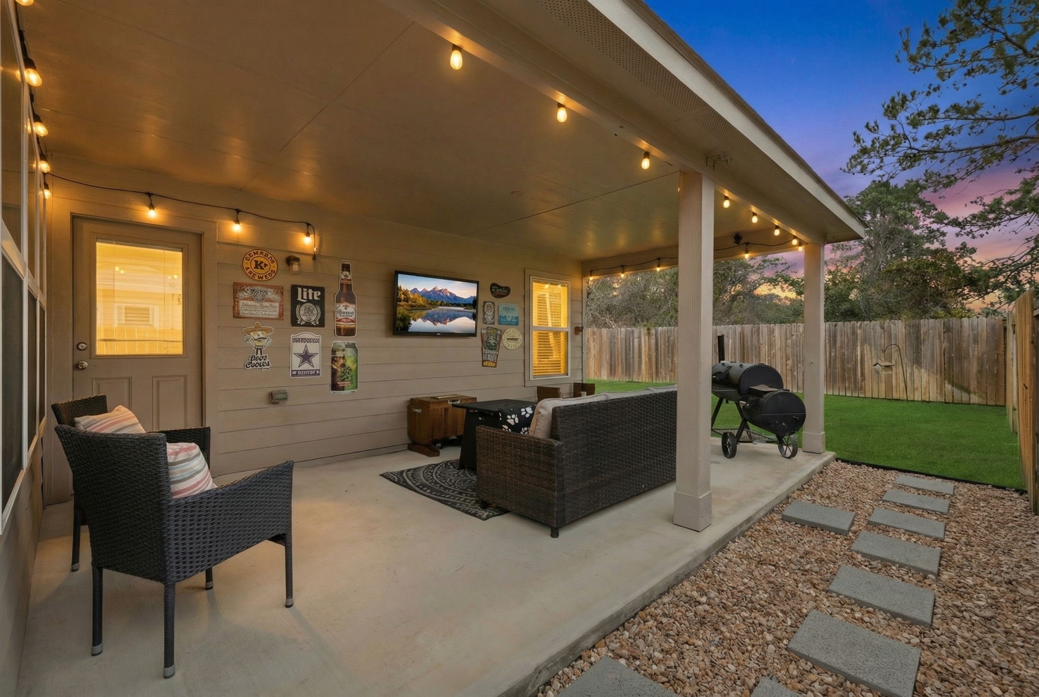 27146 Grey Fox Run Magnolia, TX 77354 - Photo 34 of 44 a living room with furniture