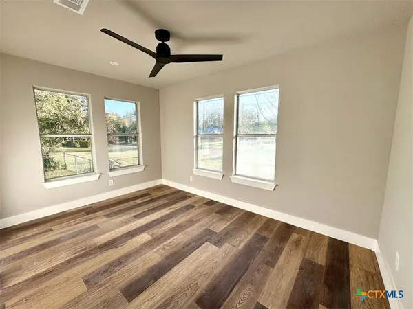 $236,000 | 1902 North Fannin Avenue, Cameron, TX 76520