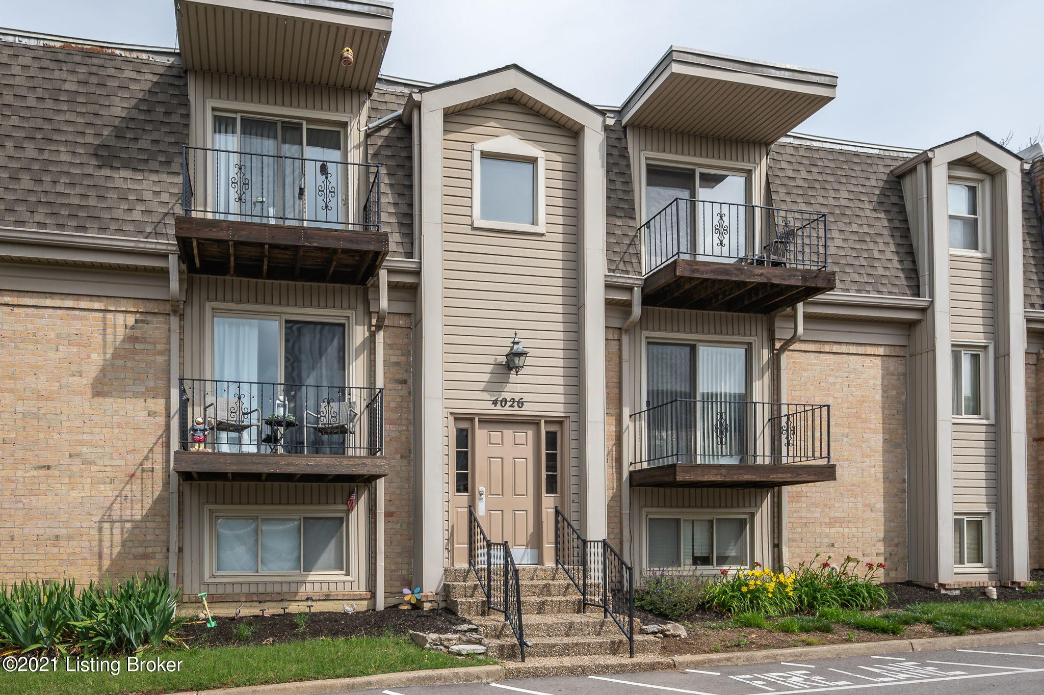 4026 Poplar Level Road, Unit 5 Louisville, KY 40213 - Photo 1 of 16 1-web-or-mls-1Poplar Level Rd