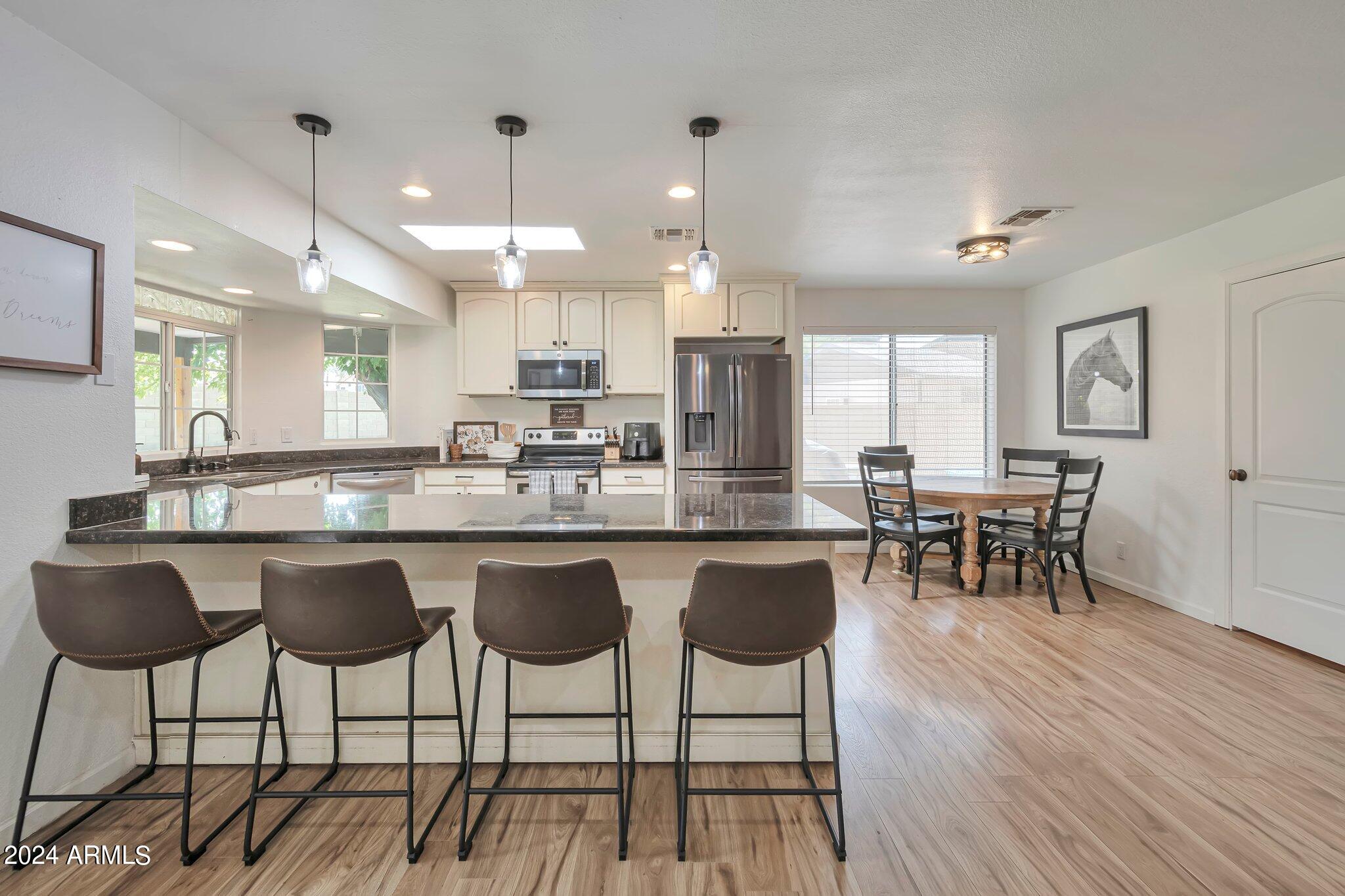 309 East Silver Creek Road Gilbert, AZ 85296 - Photo 6 of 32 13-web-or-mls-QP - 1237