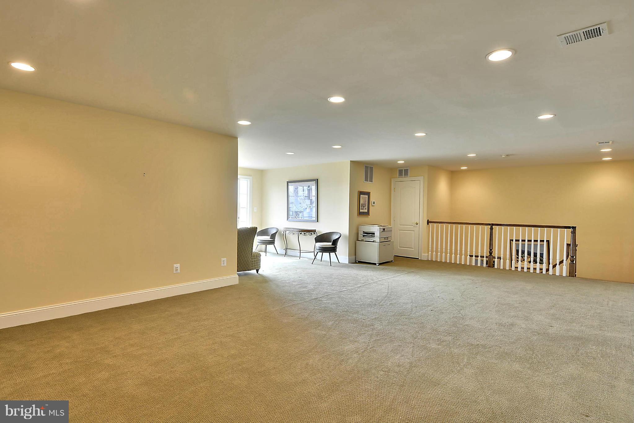 41338 Raspberry Drive Leesburg, VA 20176 - Photo 19 of 30 4th Level Loft