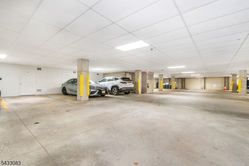 29 Ridgeview Lane, Unit 29 Mount Arlington, NJ 07856 - Photo 26 of 39