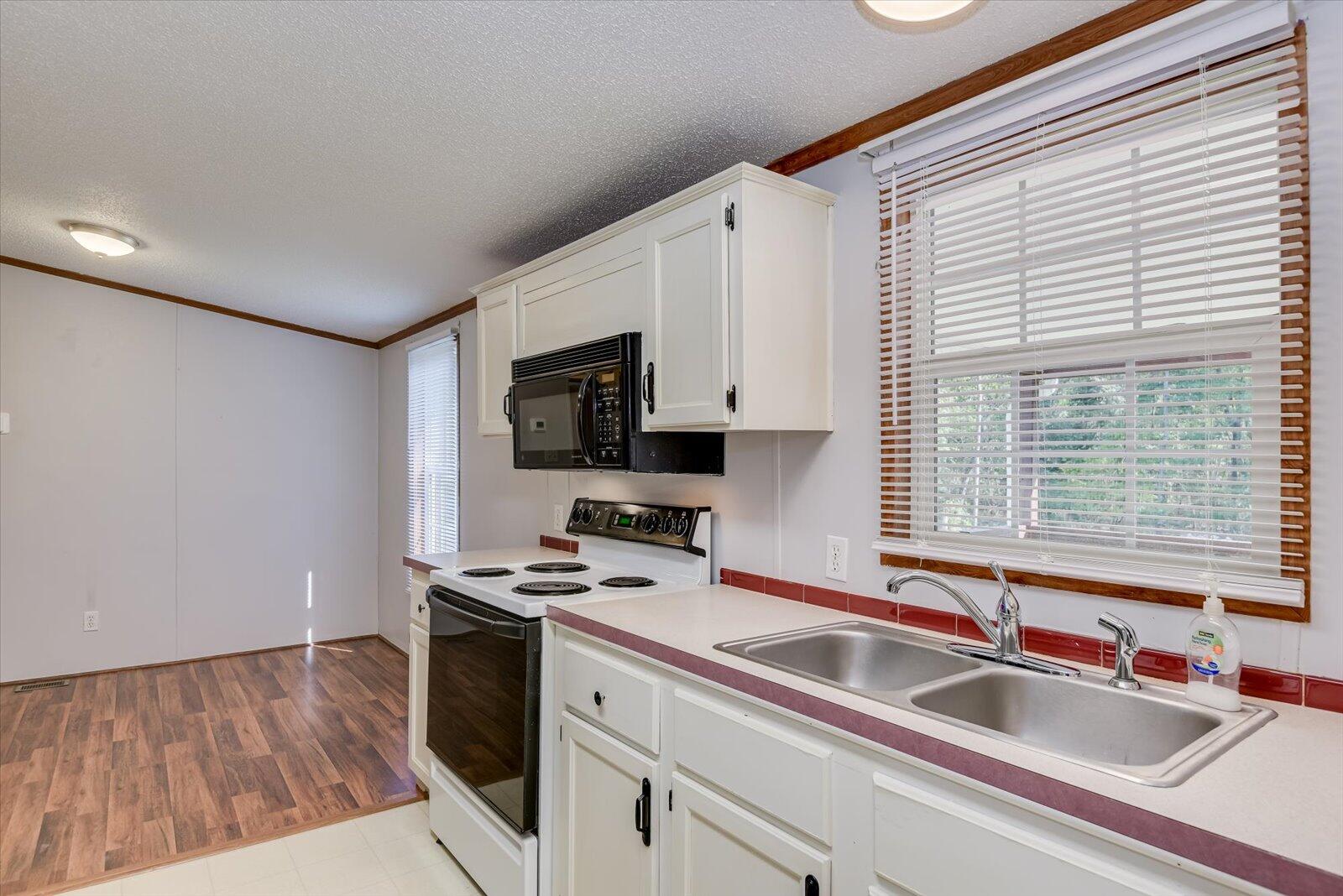 114 New Park Road Wagener, SC 29164 - Photo 13 of 36 Gallery Image 13