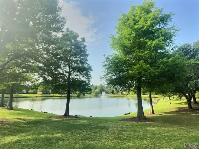 $179,000 | 809 Summer Breeze Drive, Unit 1504, Baton Rouge, LA 70810