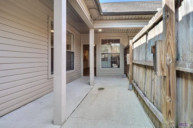 $179,000 | 809 Summer Breeze Drive, Unit 1504, Baton Rouge, LA 70810