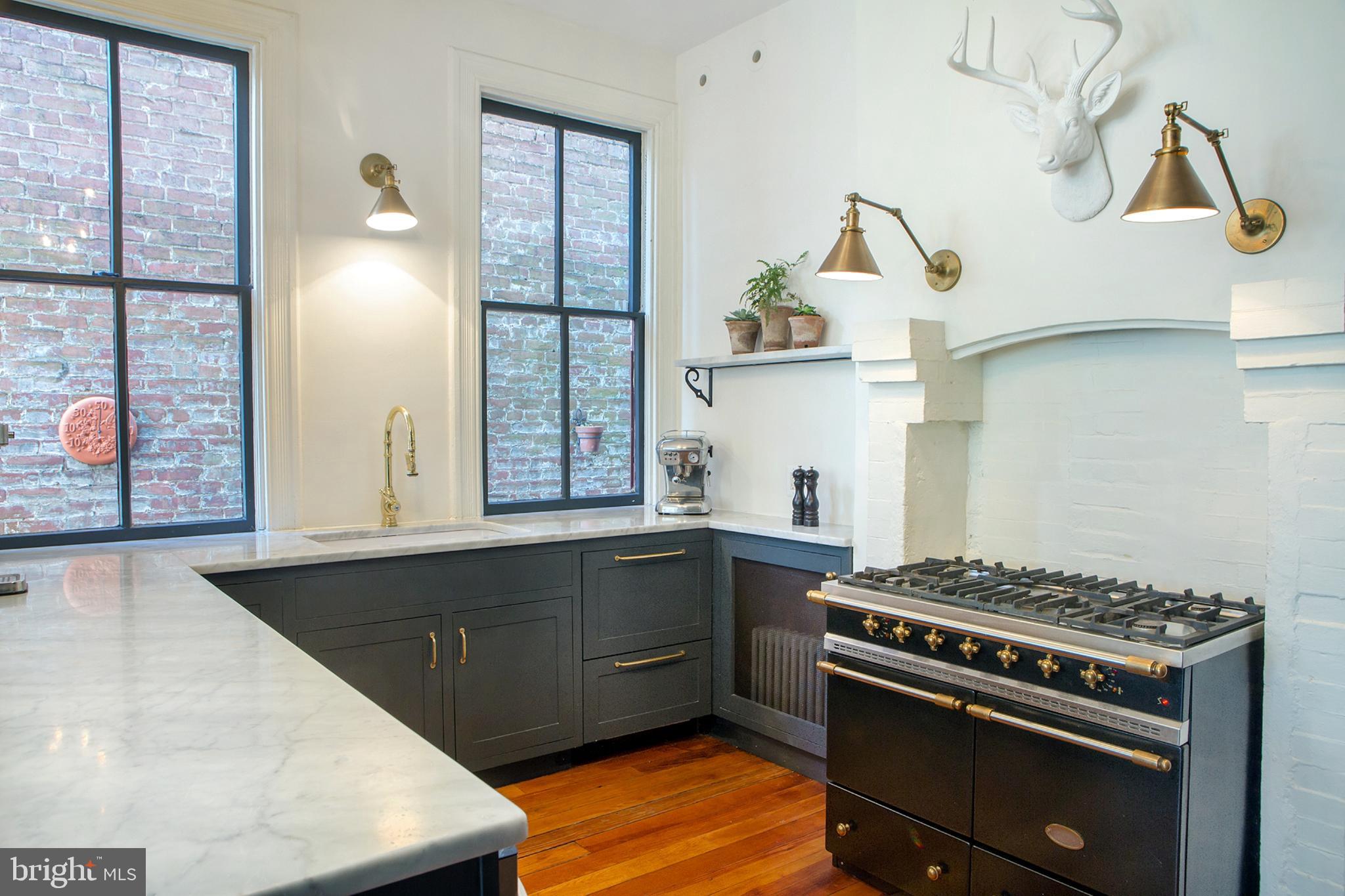 14 4th Street Southeast Washington, DC 20003 - Photo 14 of 60 Custom Kitchen Southwest