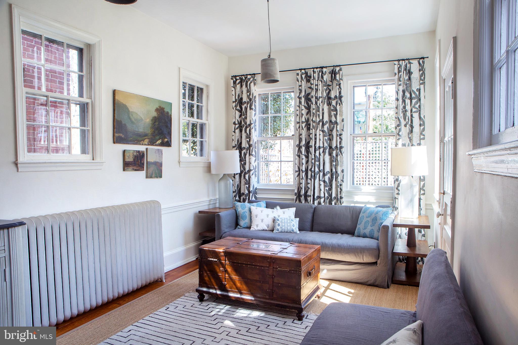14 4th Street Southeast Washington, DC 20003 - Photo 19 of 60 Light Filled Family Room Northeast