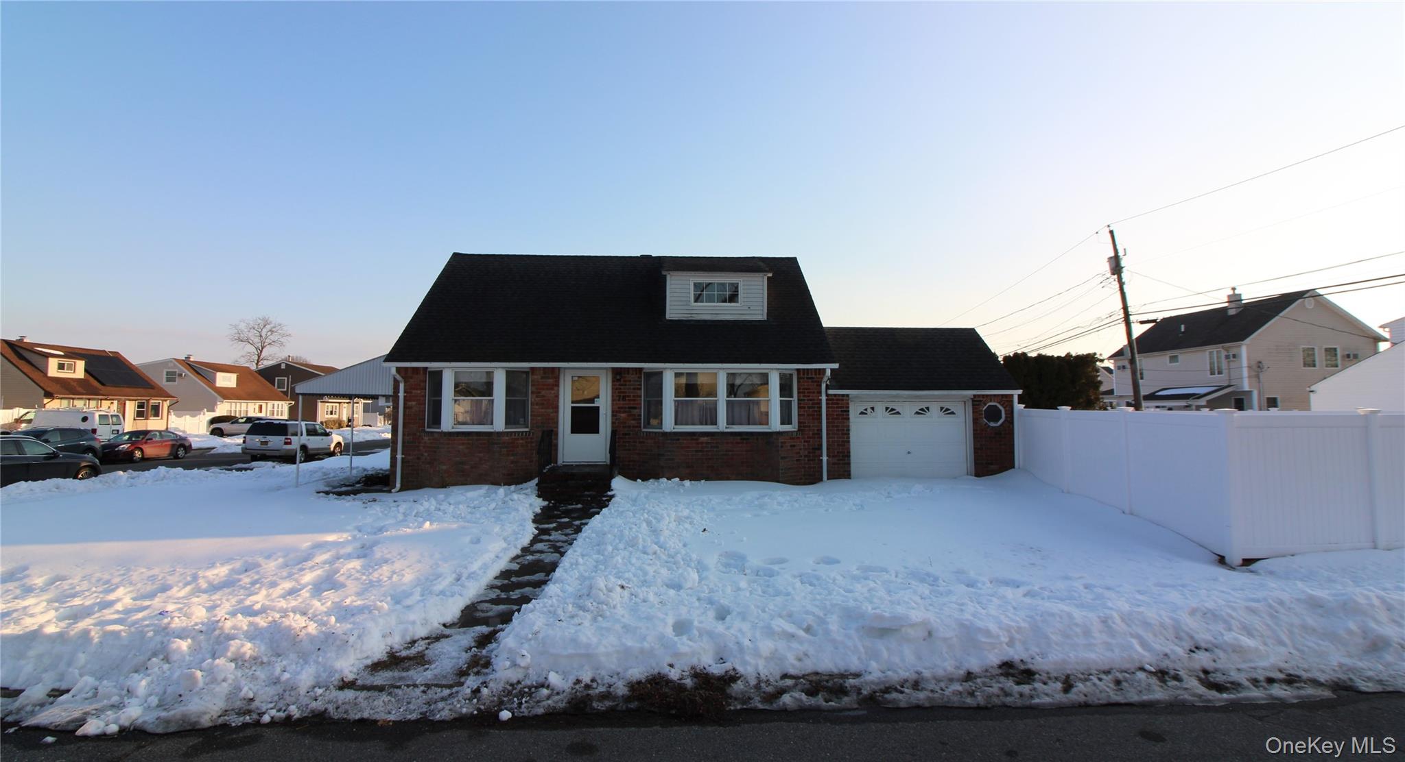 76 Vincent Road Hicksville, NY 11801 - Photo 1 of 38