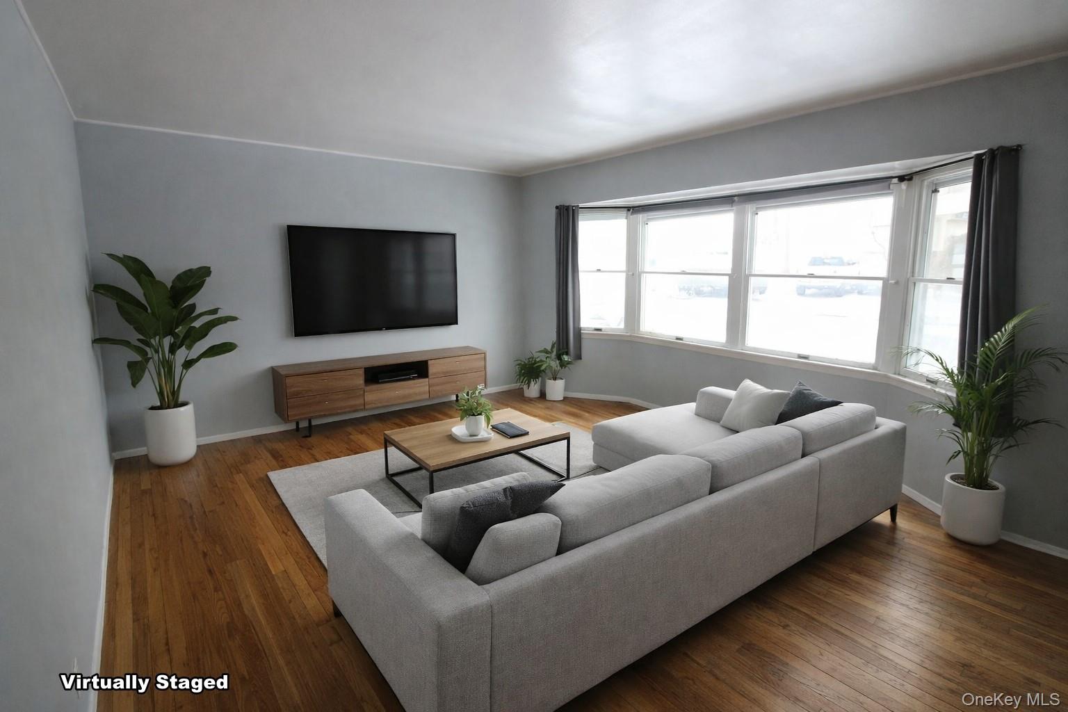 76 Vincent Road Hicksville, NY 11801 - Photo 11 of 38