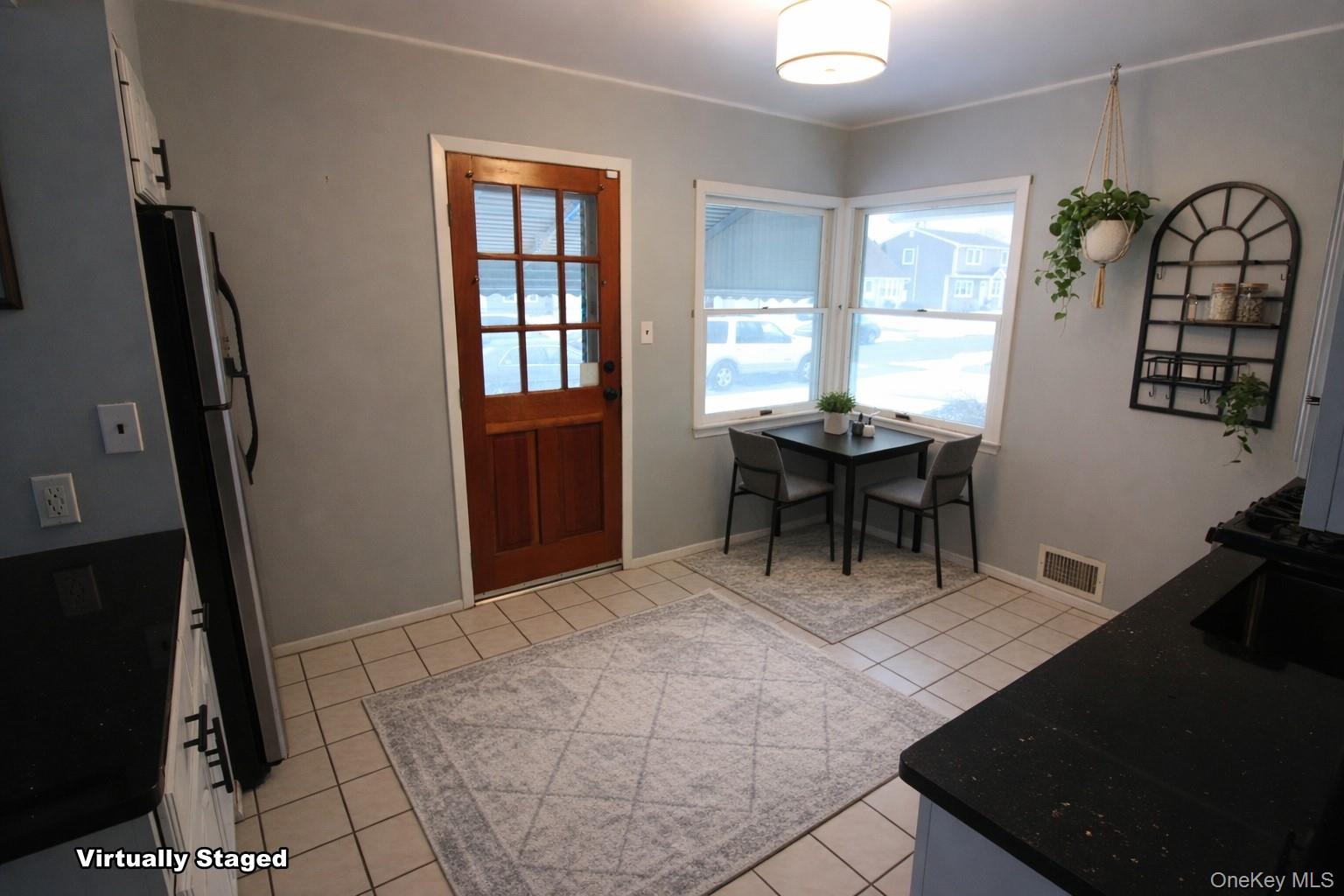 76 Vincent Road Hicksville, NY 11801 - Photo 18 of 38