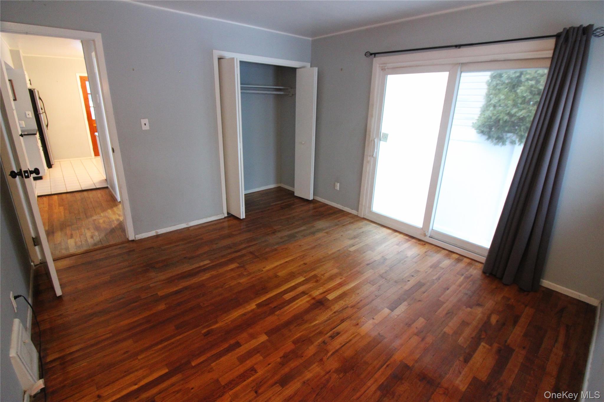 76 Vincent Road Hicksville, NY 11801 - Photo 24 of 38