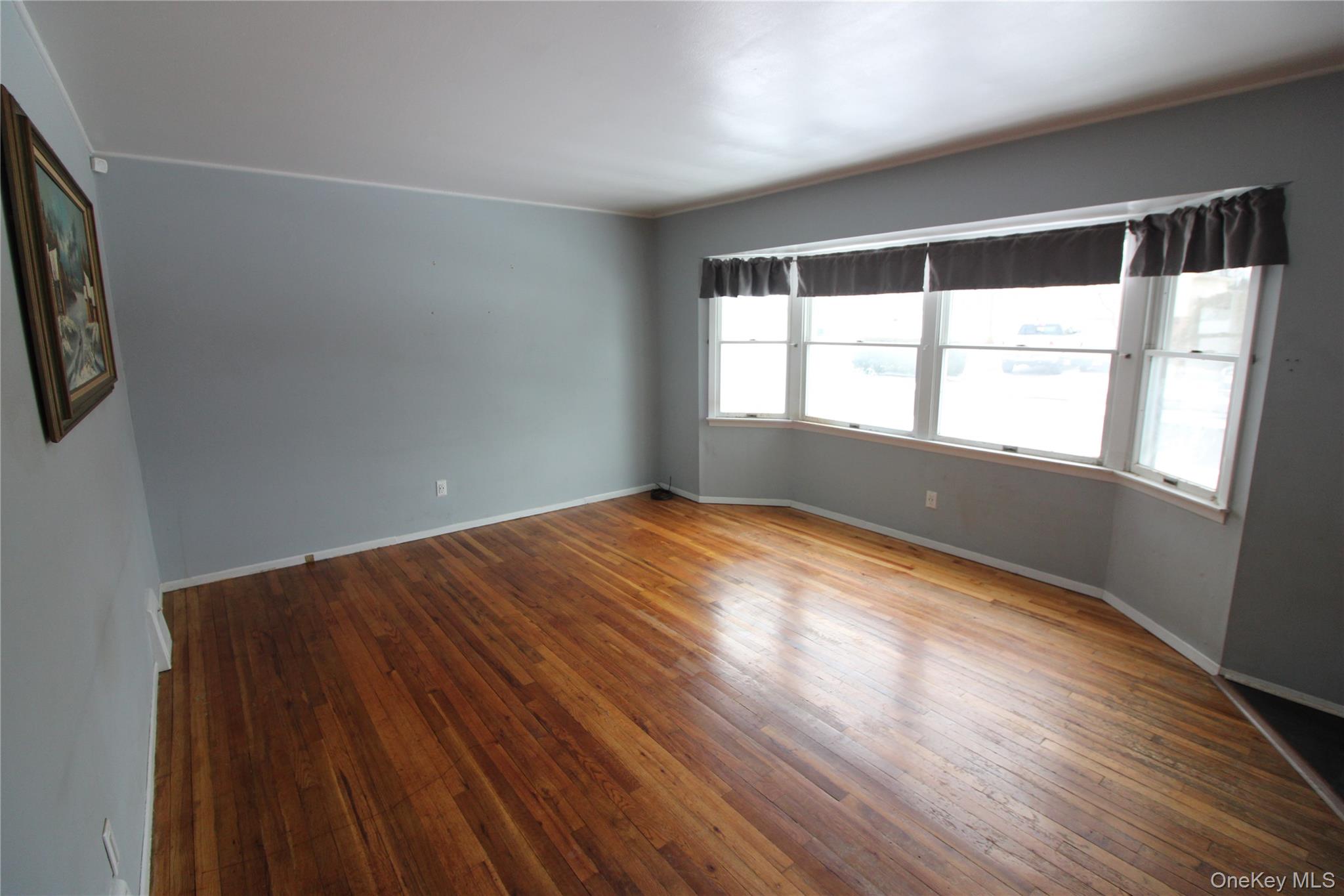 76 Vincent Road Hicksville, NY 11801 - Photo 10 of 38