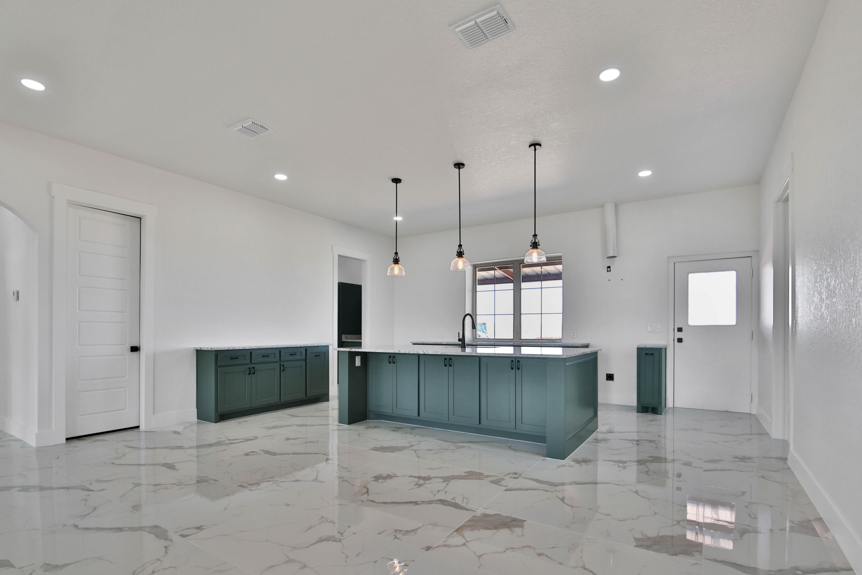 4317 East C R 6000 Lubbock, TX 79403 - Photo 6 of 65 IMG_0623