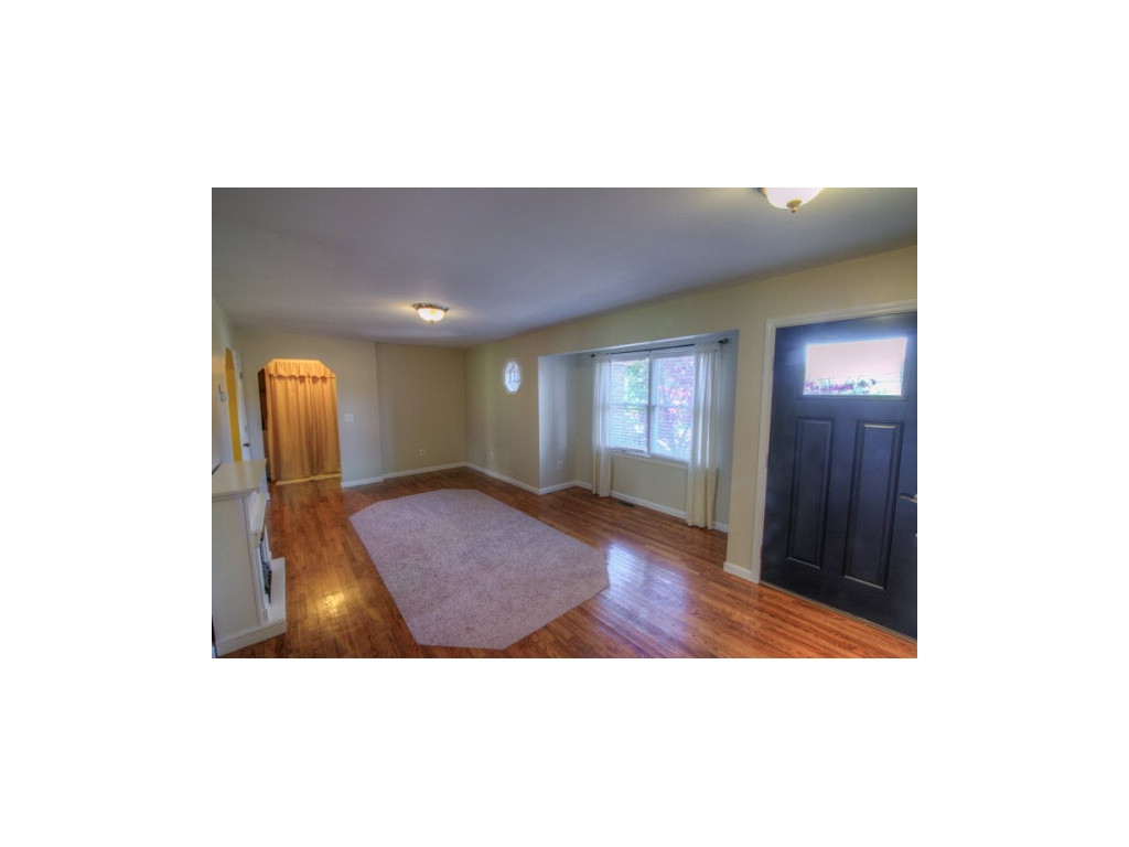 564 Wyndale Road Abingdon, VA 24210 - Photo 3 of 14 Photo 3