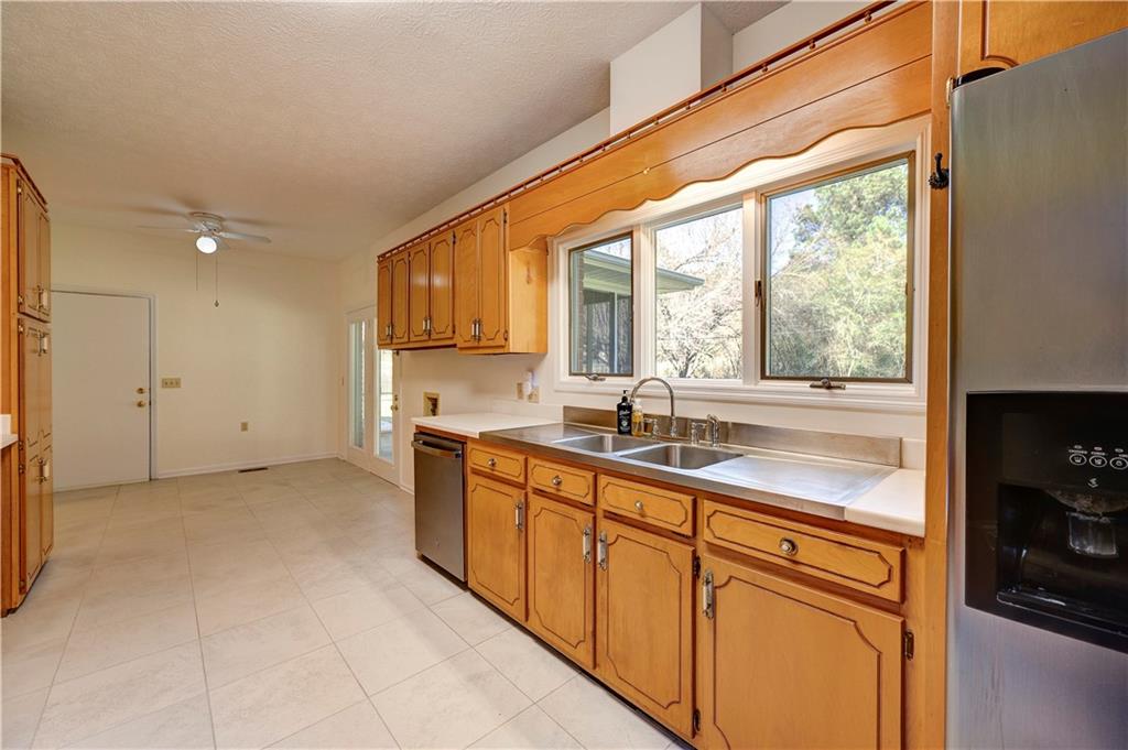 636 Tucker Hollow Road Southeast Calhoun, GA 30701 - Photo 12 of 54