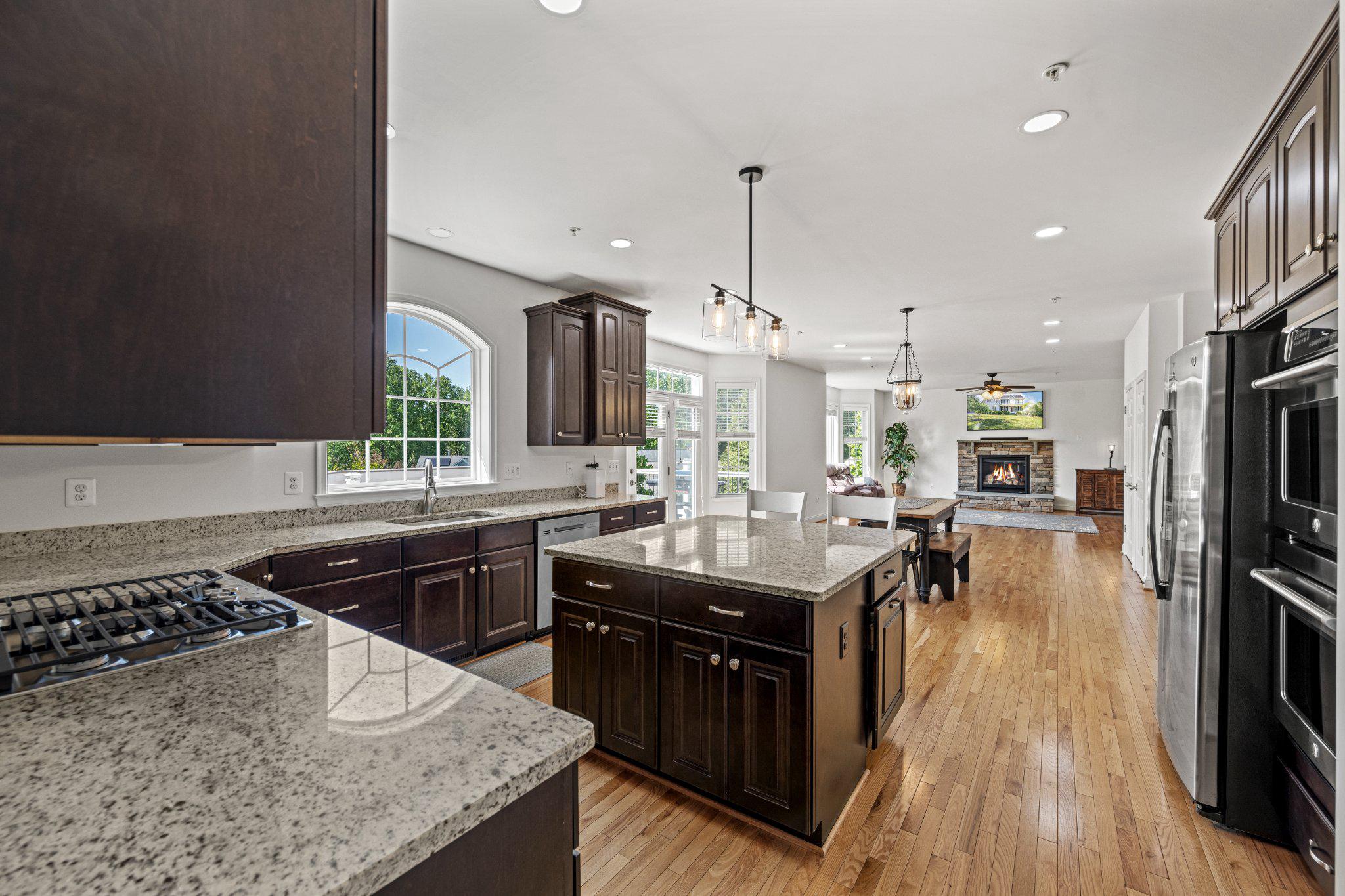 10693 Harding Road Laurel, MD 20723 - Photo 13 of 55 Modern kitchen with Upgraded GE Cafe Appliances