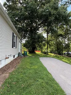 $1,500 | 539 North Elm Avenue, Webster Groves, MO 63119