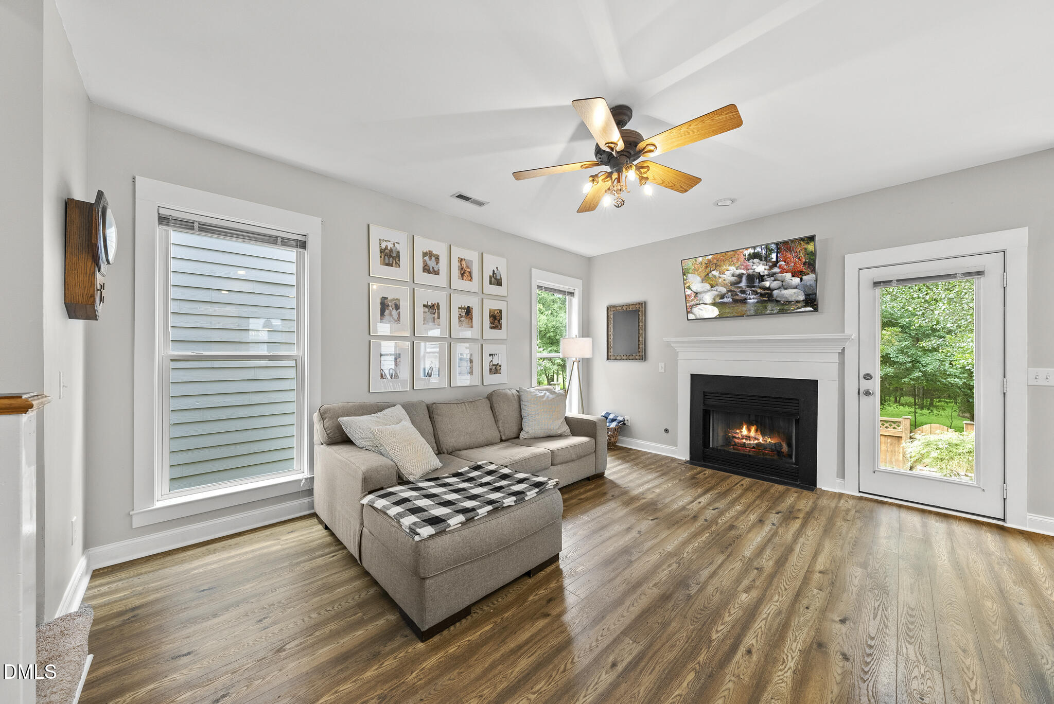 10729 Cokesbury Lane Raleigh, NC 27614 - Photo 10 of 28 DSC00092