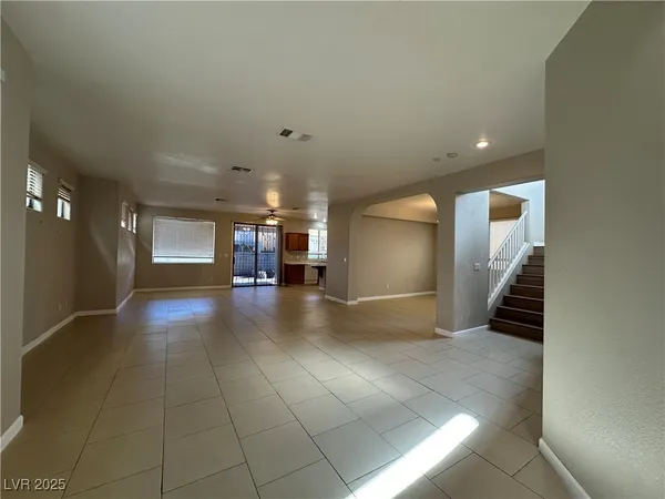 $2,599 | 6084 Villa Trieste Court, Las Vegas, NV 89113