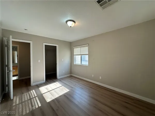 $2,599 | 6084 Villa Trieste Court, Las Vegas, NV 89113