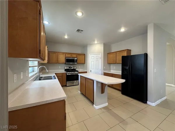 $2,599 | 6084 Villa Trieste Court, Las Vegas, NV 89113