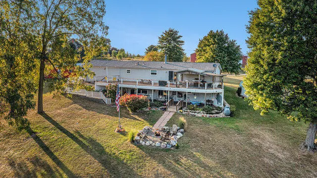 $299,900 | 13191 Harder Road, Three Rivers, MI 49093