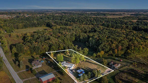 $285,000 | 13191 Harder Road, Three Rivers, MI 49093