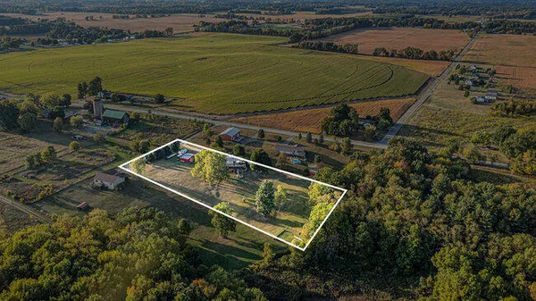 $285,000 | 13191 Harder Road, Three Rivers, MI 49093