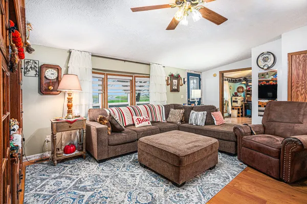 $285,000 | 13191 Harder Road, Three Rivers, MI 49093