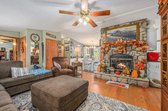 $299,900 | 13191 Harder Road, Three Rivers, MI 49093