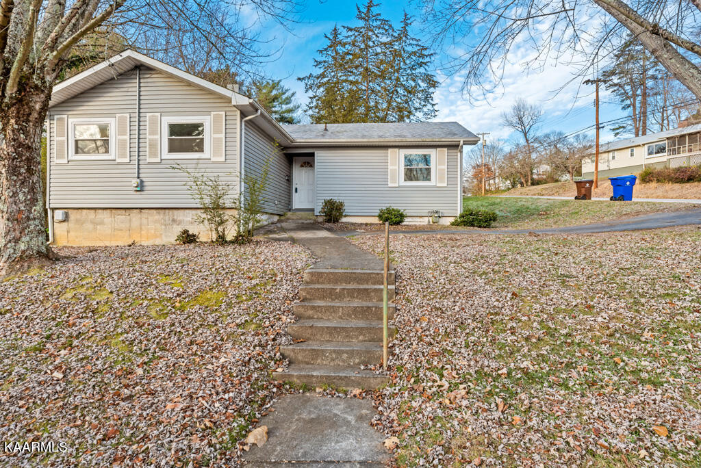 155 Georgia Avenue Oak Ridge, TN 37830 - Photo 2 of 22 Grga155 (4)