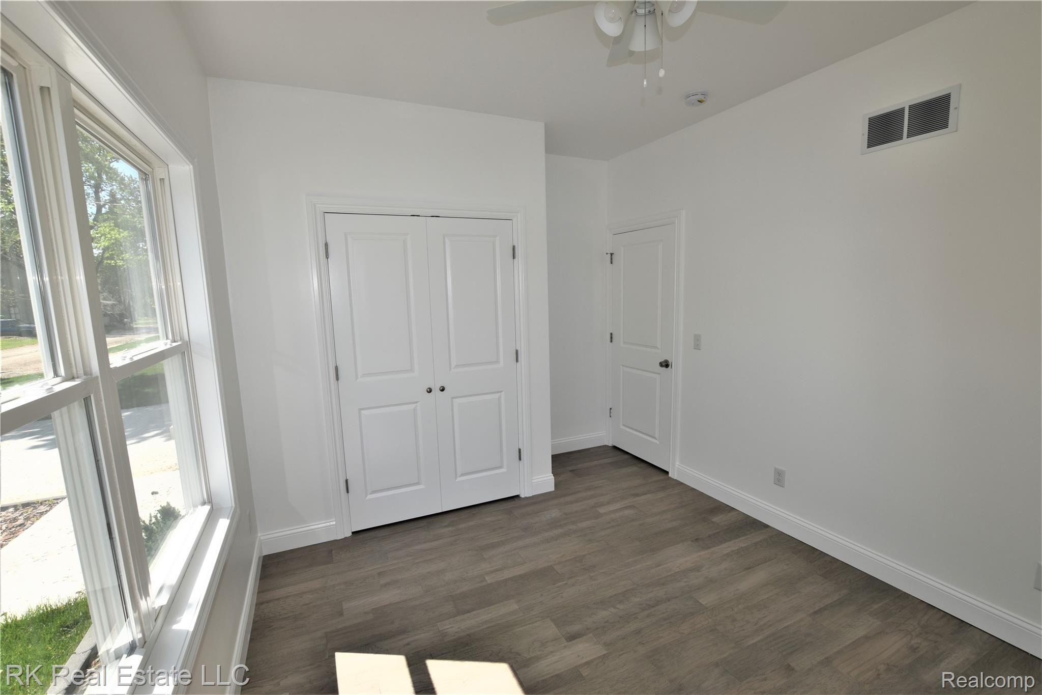 58635 Lind Road Washington, MI 48094 - Photo 10 of 23 DSC_0291.JPG