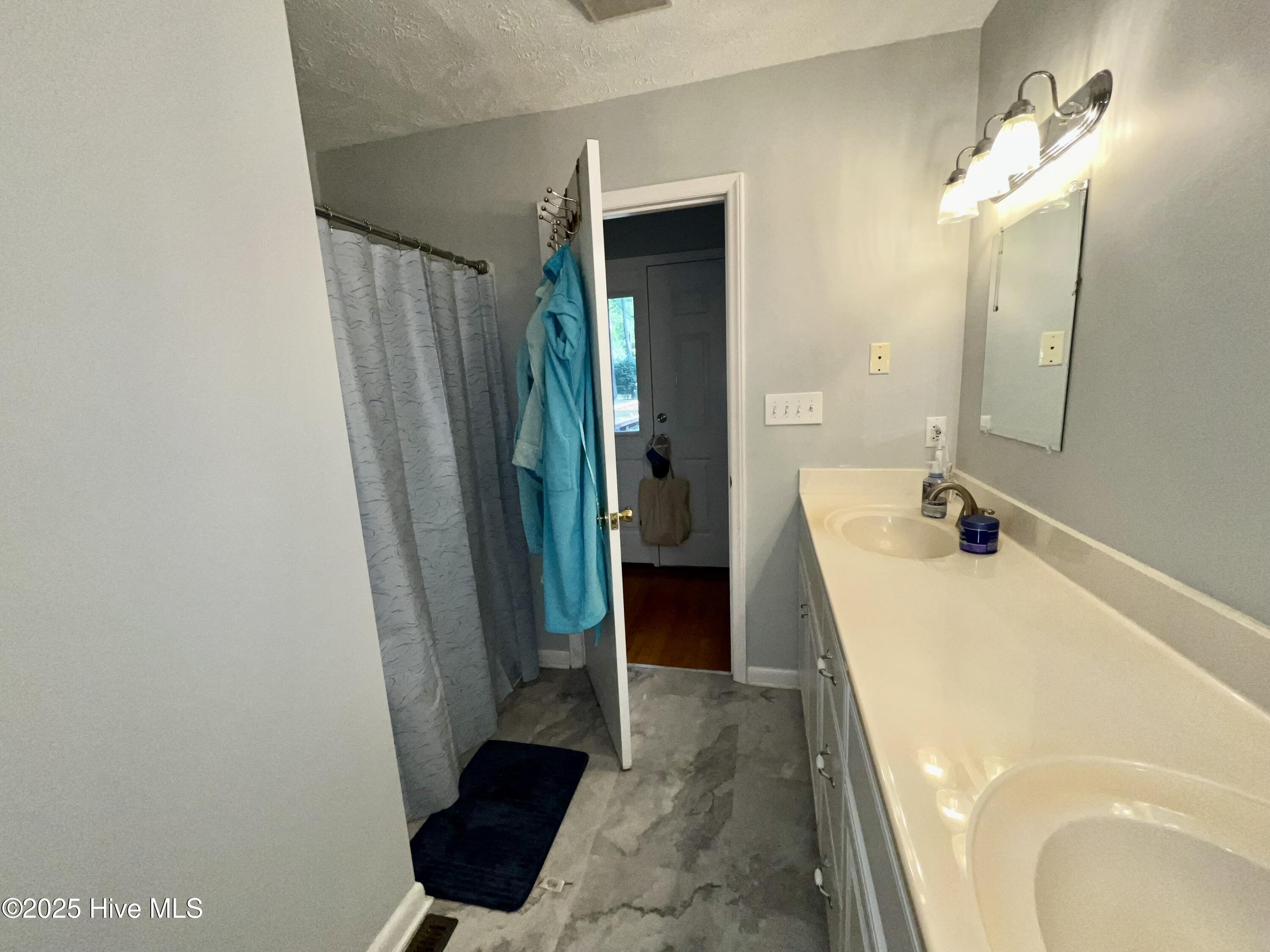 409 Forest Road Laurinburg, NC 28352 - Photo 16 of 33 IMG_8039