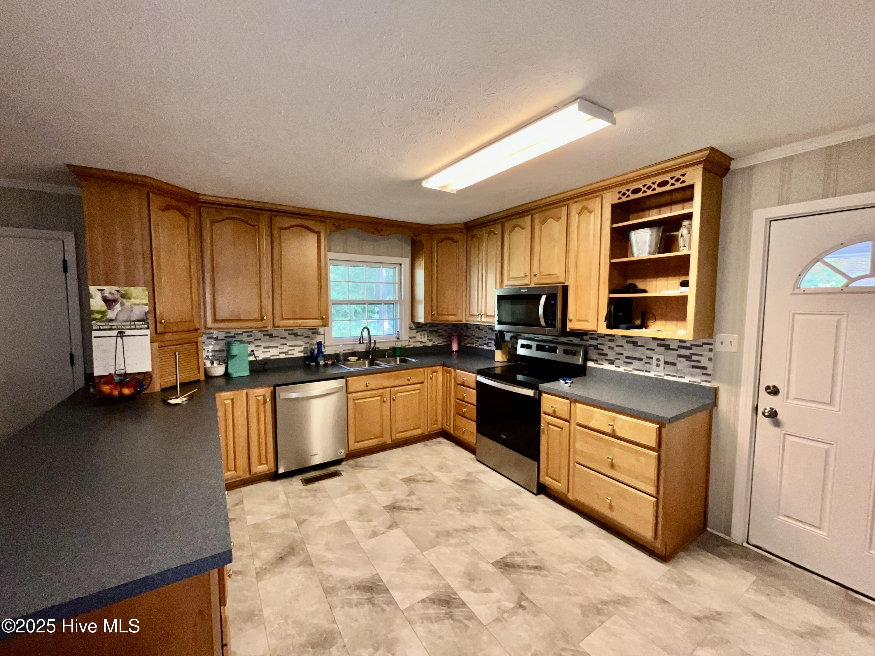 409 Forest Road Laurinburg, NC 28352 - Photo 9 of 33 IMG_8016