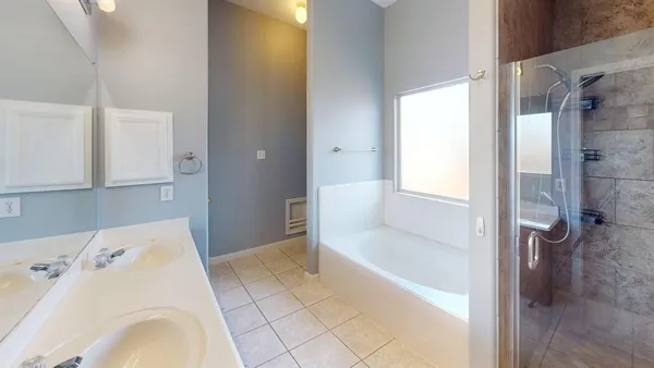 $2,200 | 9212 Bedford Lane, McKinney, TX 75071