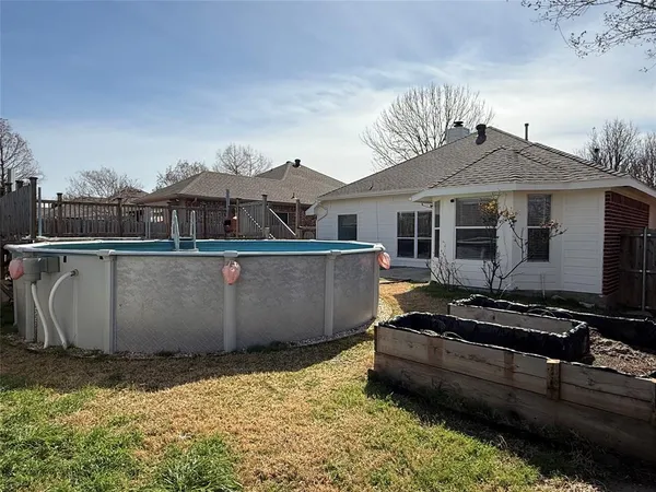 $2,200 | 9212 Bedford Lane, McKinney, TX 75071