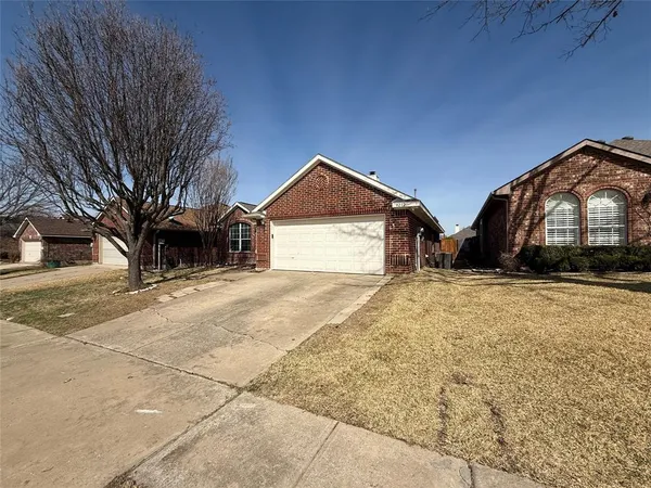 $2,200 | 9212 Bedford Lane, McKinney, TX 75071