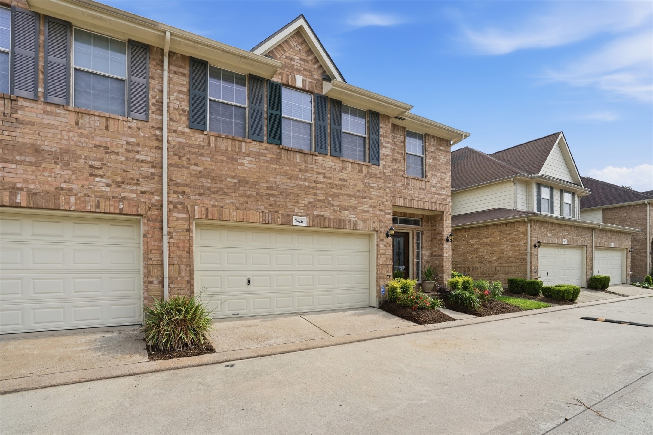 7426 Hollister Spring Houston, TX 77040 - Photo 3 of 36