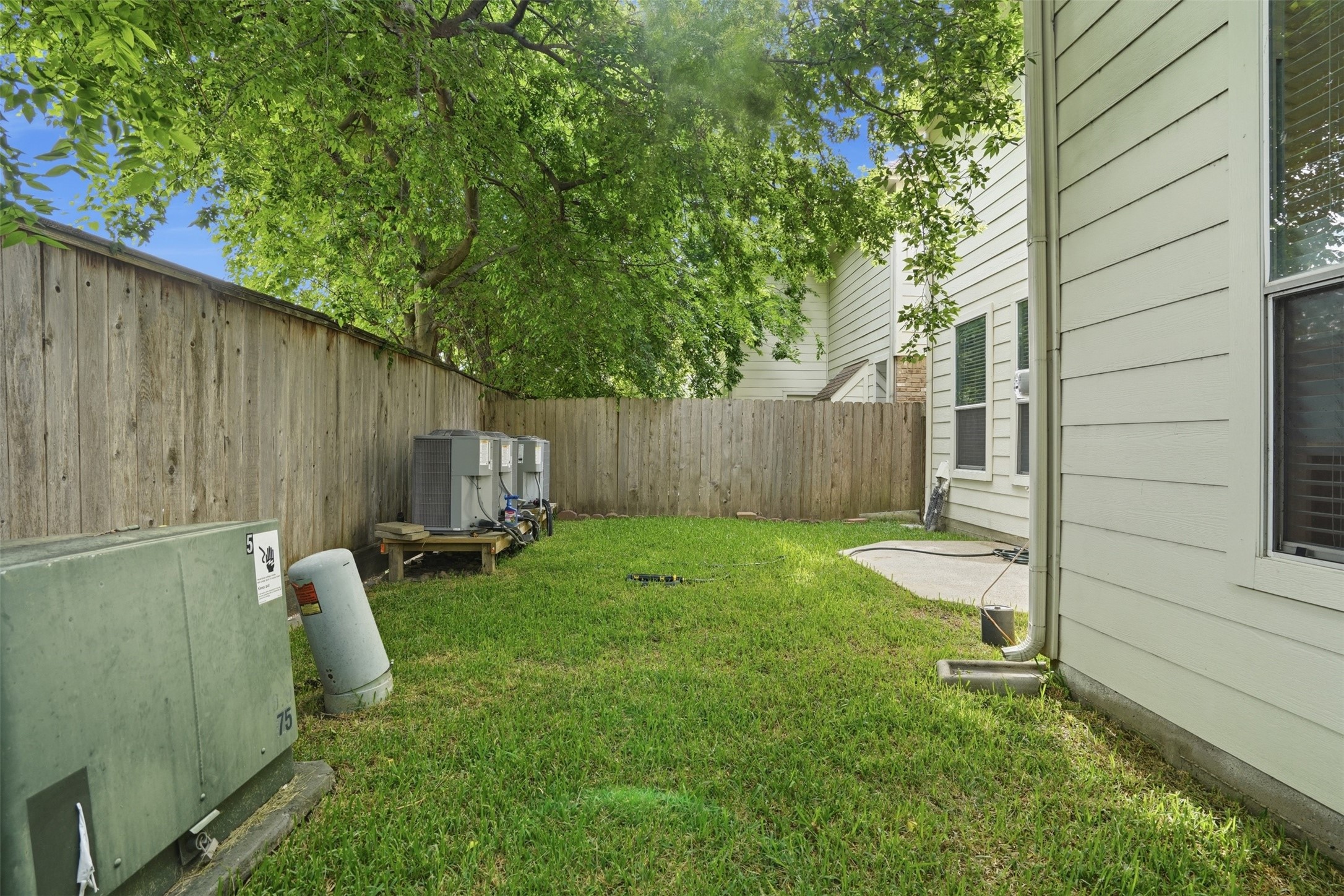 7426 Hollister Spring Houston, TX 77040 - Photo 35 of 36