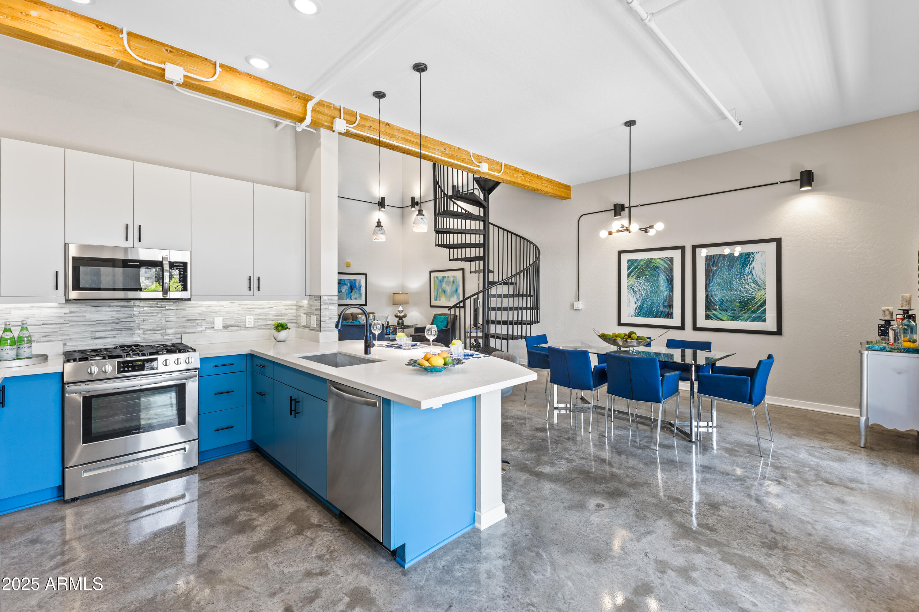 914 East Osborn Road, Unit 208 Phoenix, AZ 85014 - Photo 21 of 53 914 Osborn #208---16