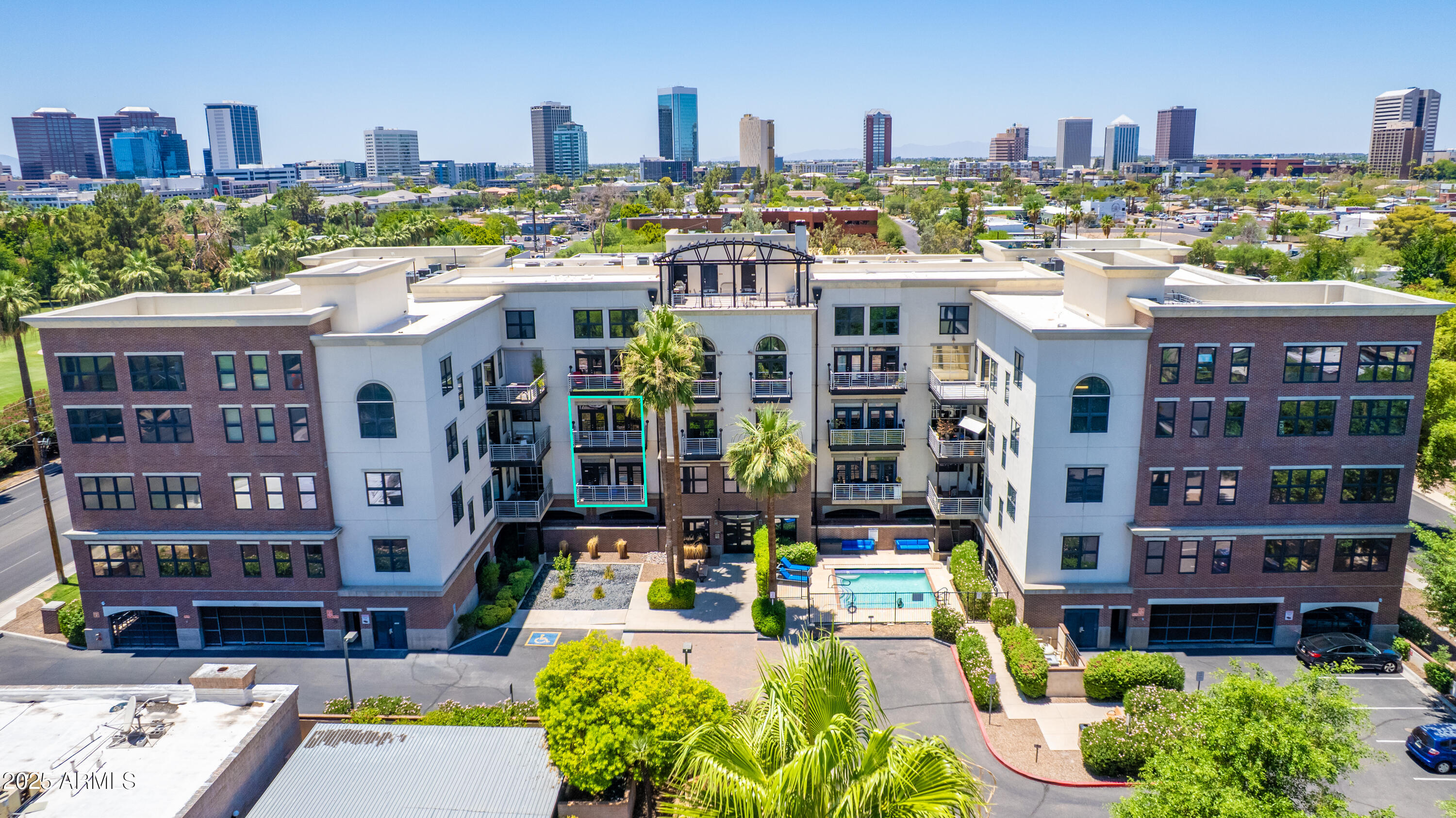 914 East Osborn Road, Unit 208 Phoenix, AZ 85014 - Photo 42 of 53 a picture of houses with outdoor space