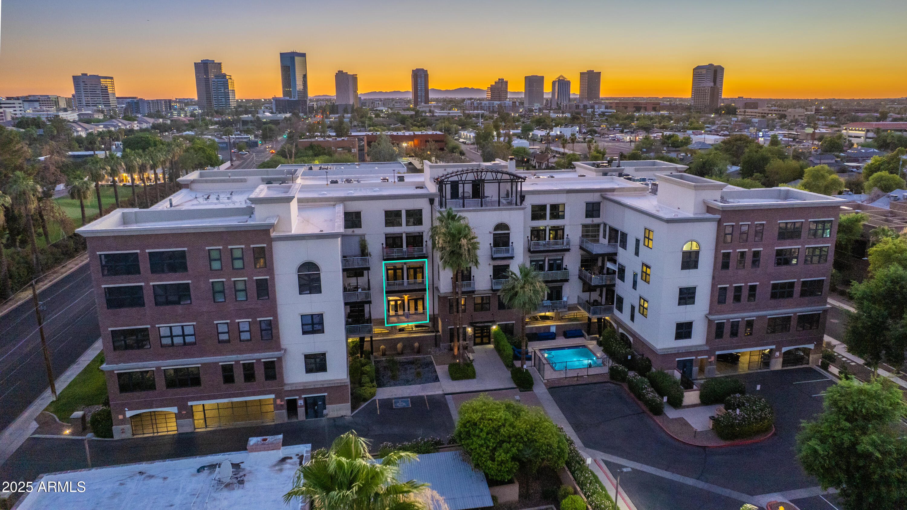 914 East Osborn Road, Unit 208 Phoenix, AZ 85014 - Photo 49 of 53 a view of a city that has tall buildings