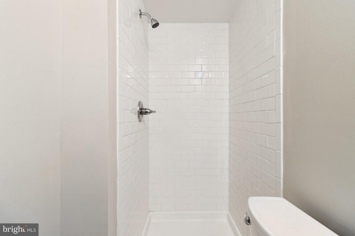 8515 Summit Road Pasadena, MD 21122 - Photo 39 of 51 Gallery Image 39